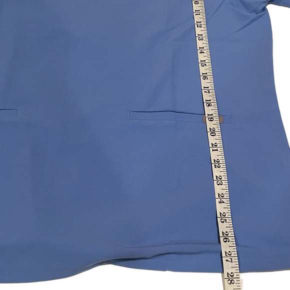 Figs casmo  three pockets AYa heathcare logo scrub top size 2XL - Picture 3 of 8